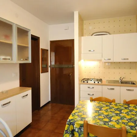 Apartment In Near Sea *